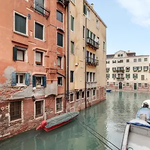  Apartment Cannaregio Canal View - Marco Polo By Wonderful Italy Italy